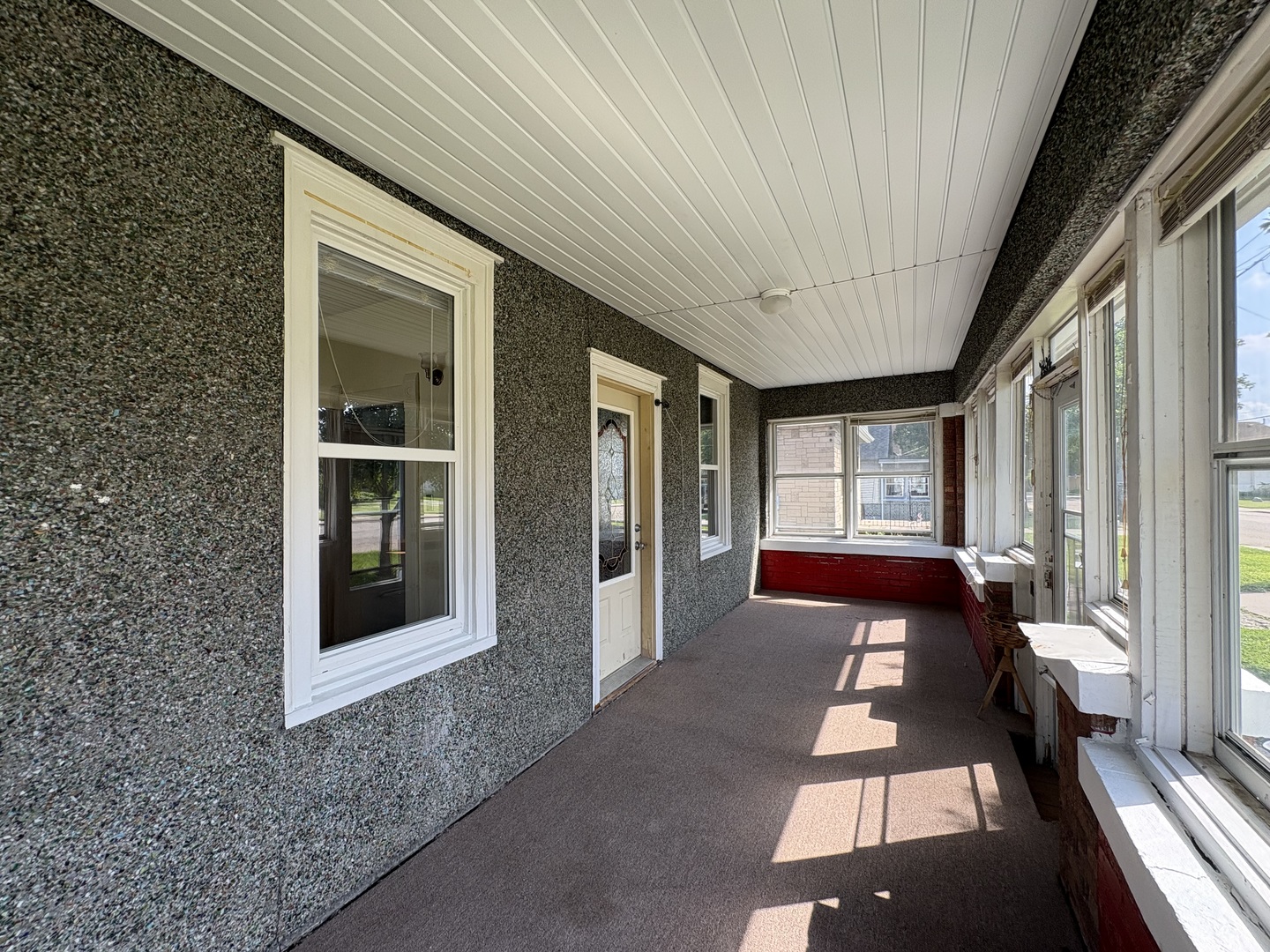 1423 Pulaski Street Property Photo 2