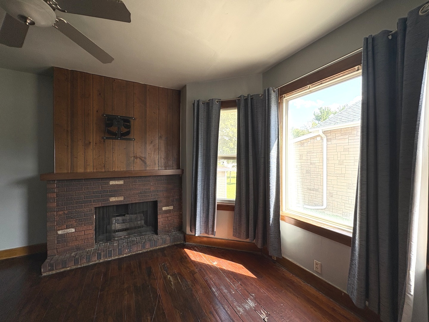 1423 Pulaski Street Property Photo 6