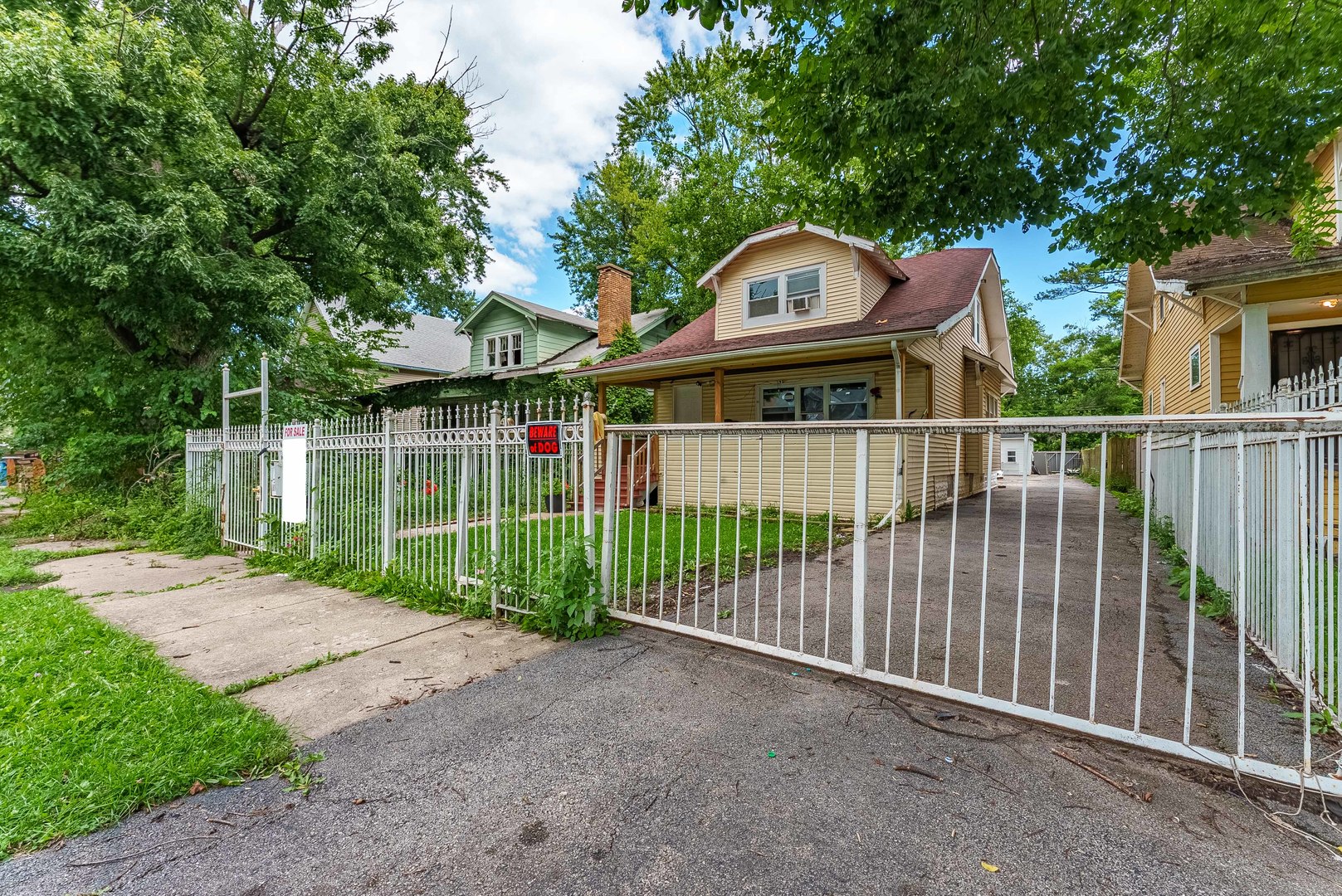 15117 Vine Avenue Property Photo 2