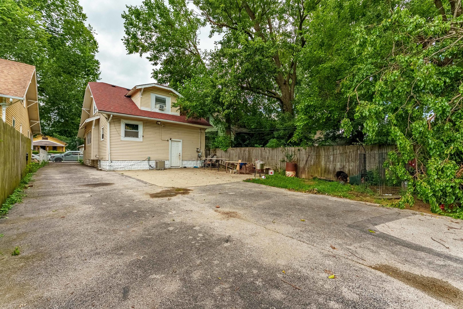 15117 Vine Avenue Property Photo 4