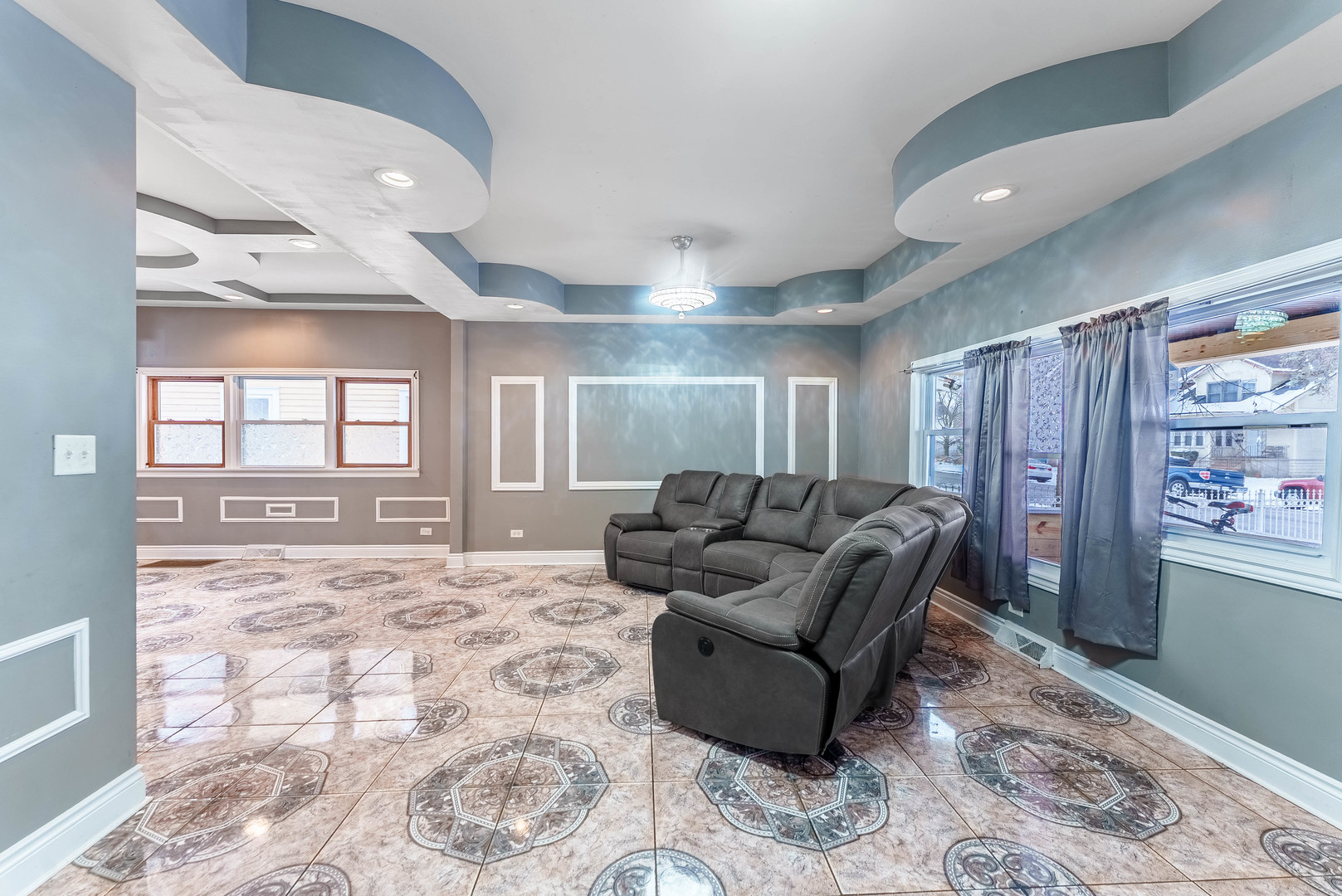 15117 Vine Avenue Property Photo 6