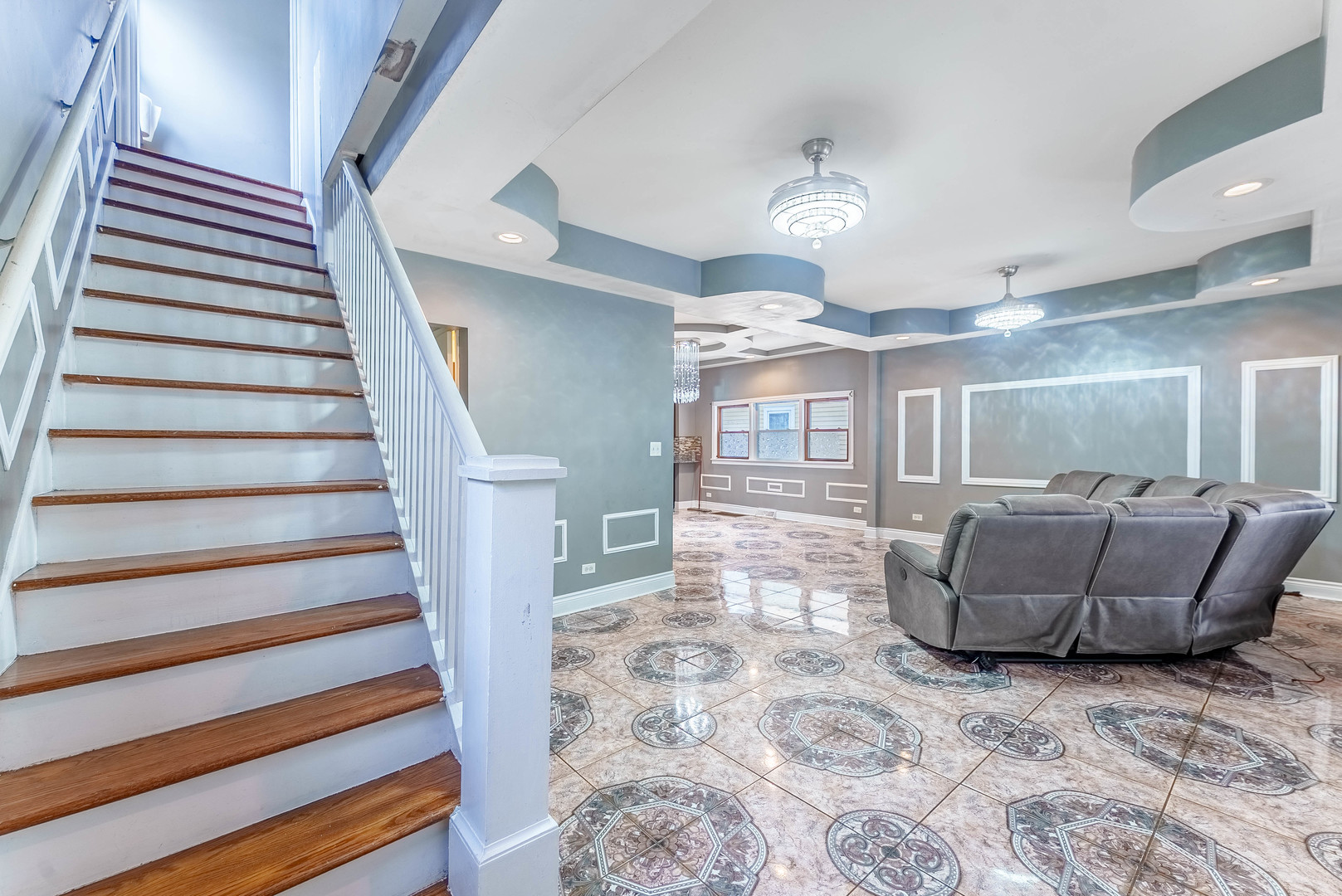 15117 Vine Avenue Property Photo 8