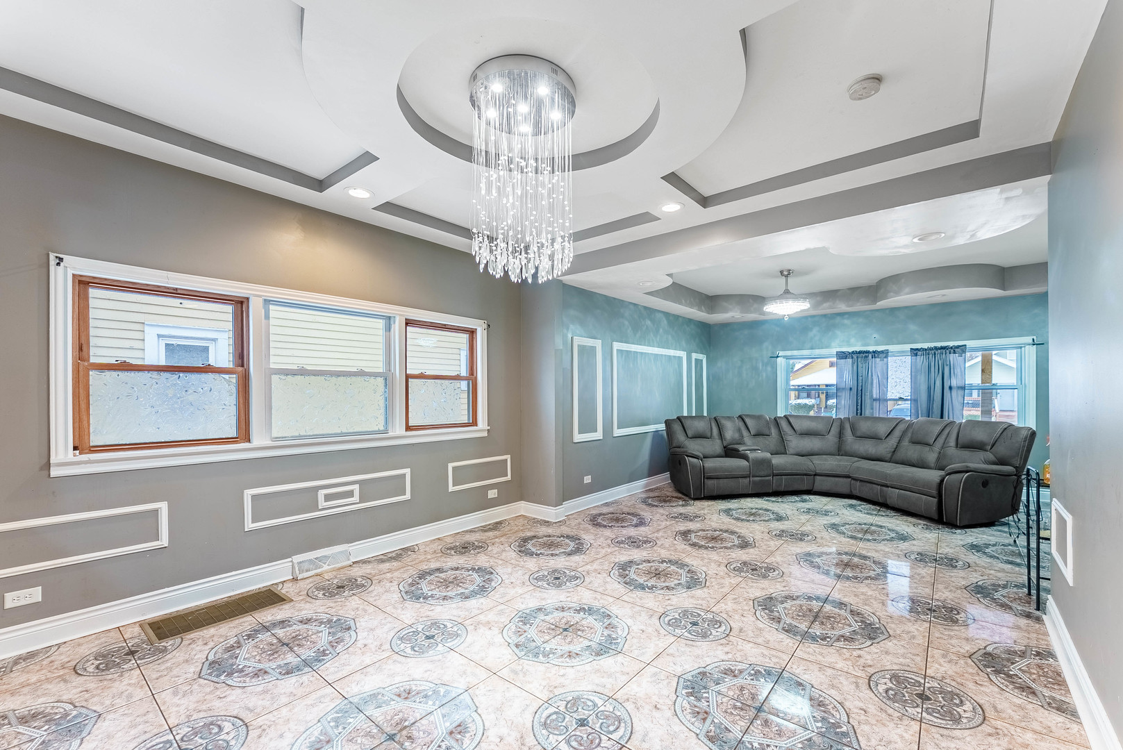 15117 Vine Avenue Property Photo 9