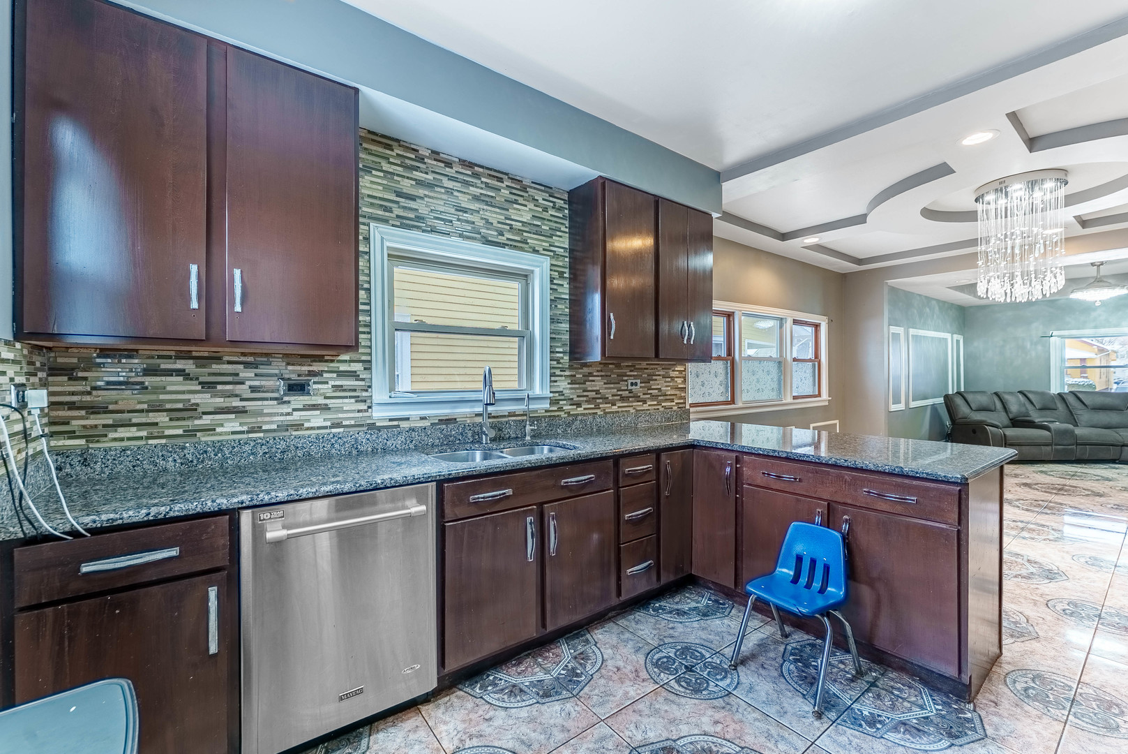 15117 Vine Avenue Property Photo 10