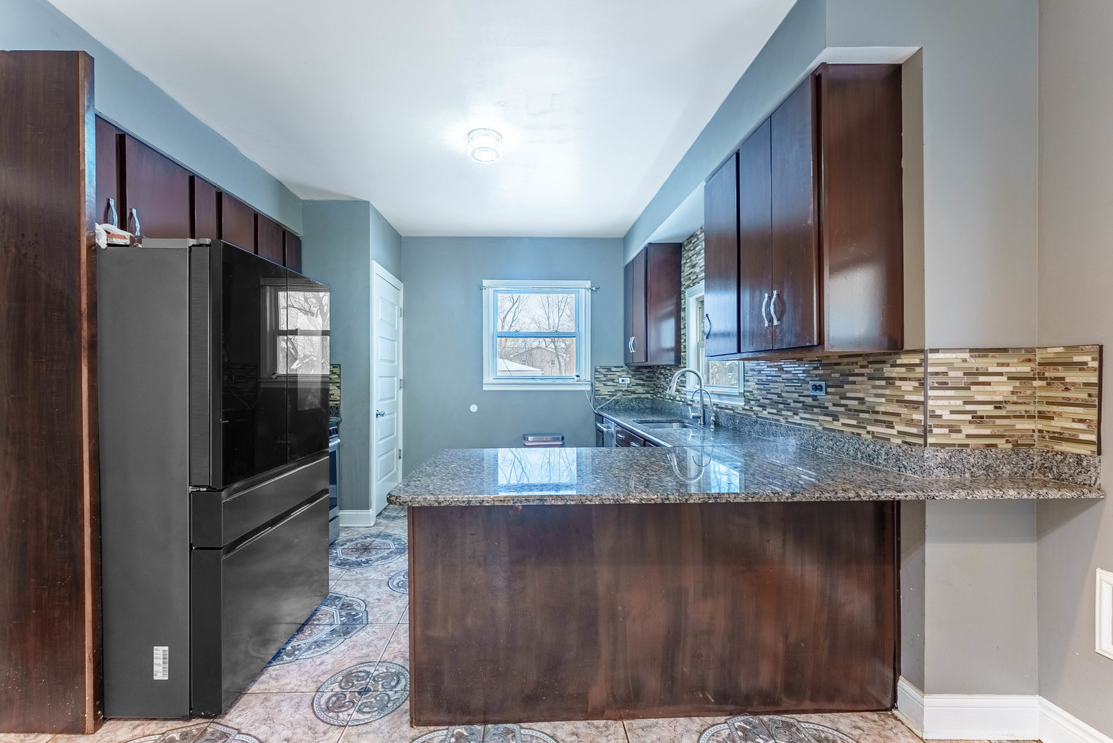 15117 Vine Avenue Property Photo 11