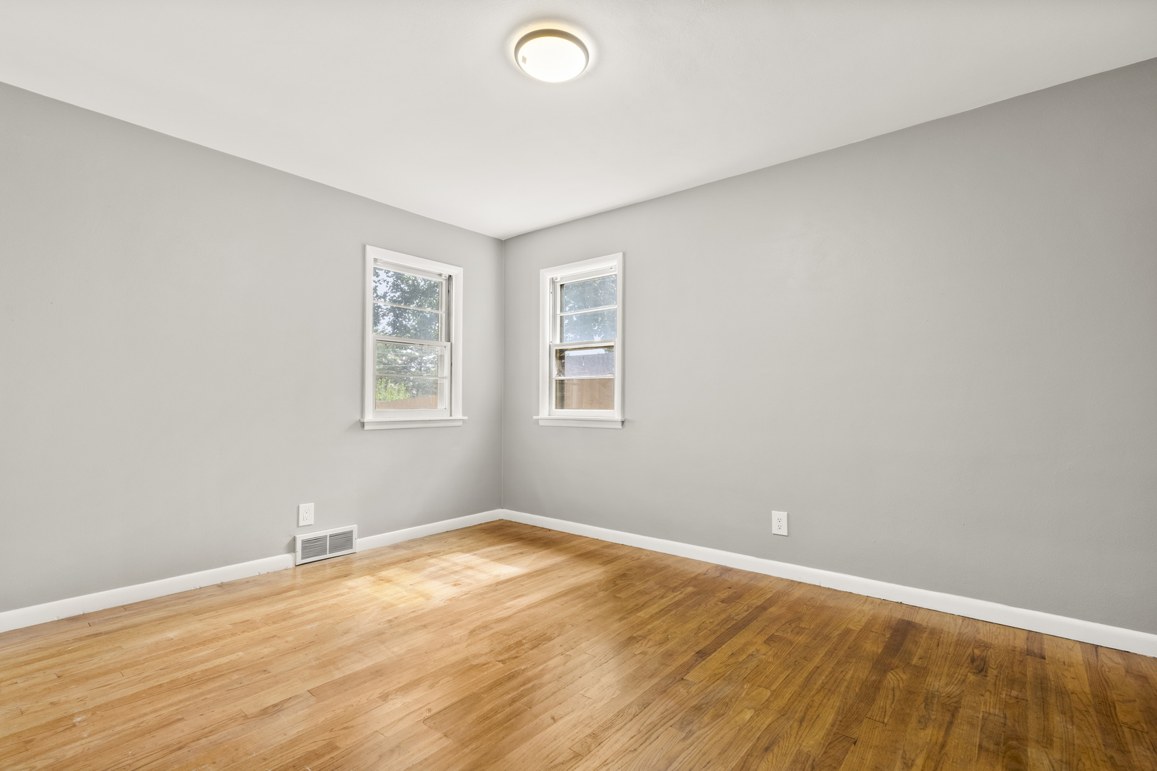6319 Park Ridge Road Property Photo 9
