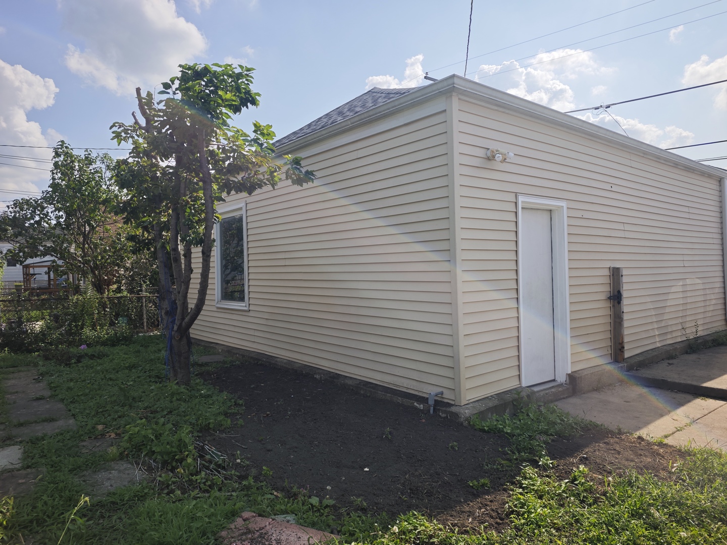 2922 N 75th Court Property Photo 6