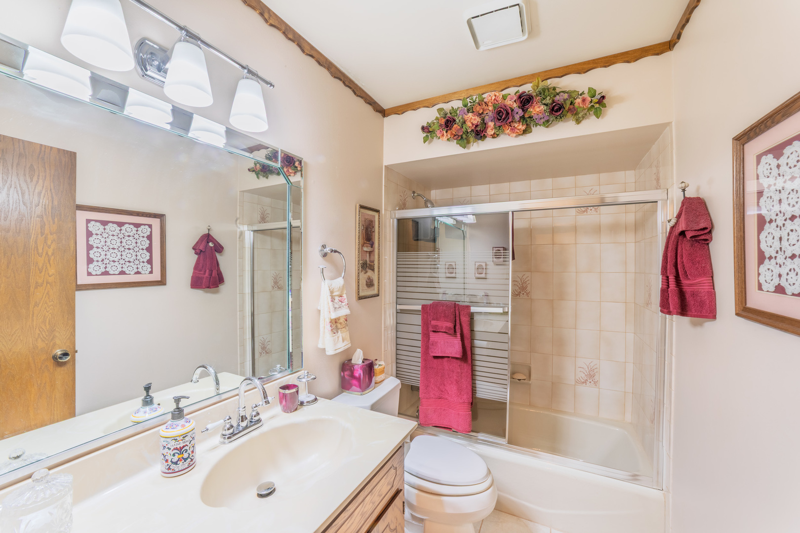 8252 Ashley Lane Property Photo 9
