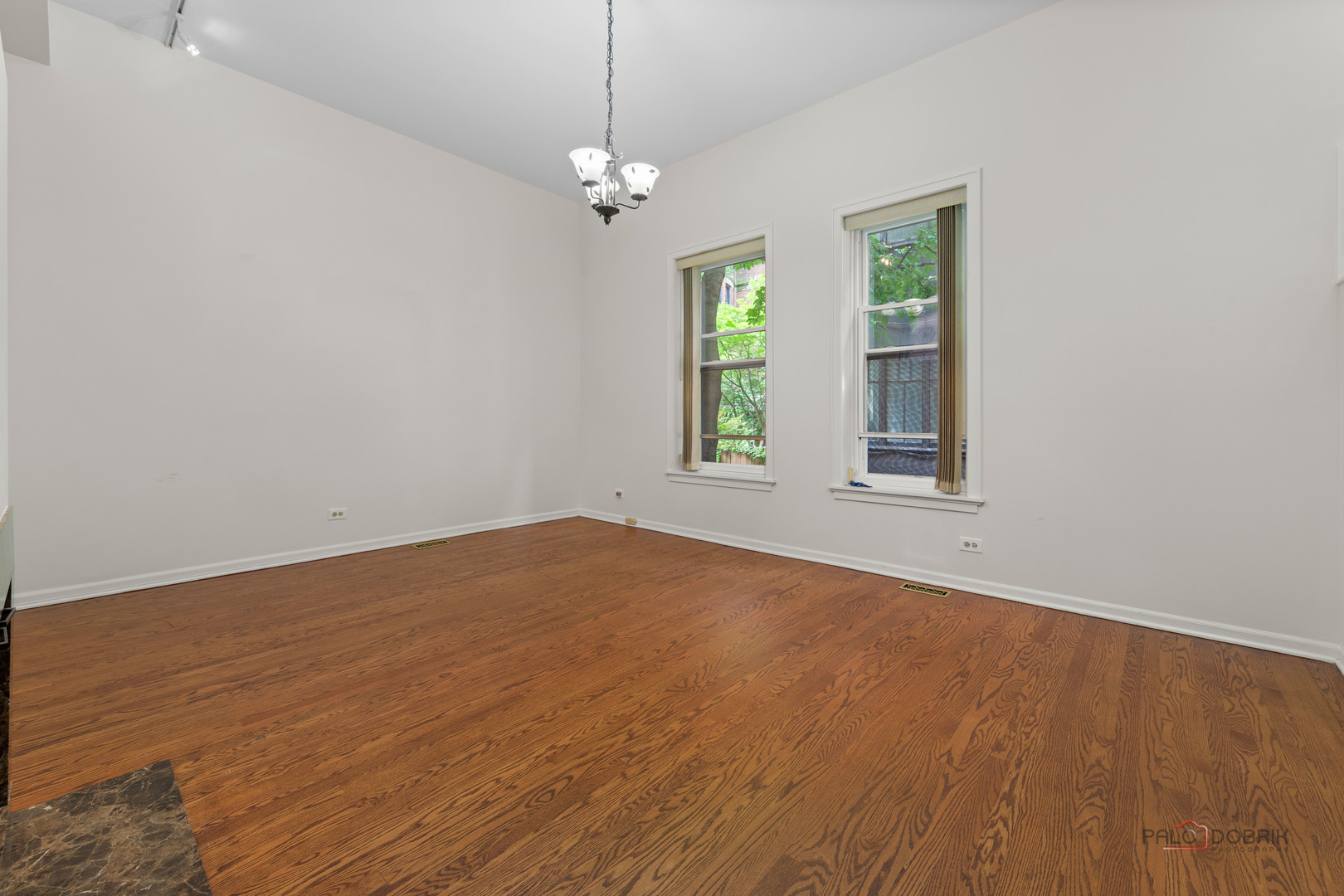 421 W Oakdale Avenue 4 Property Photo 9