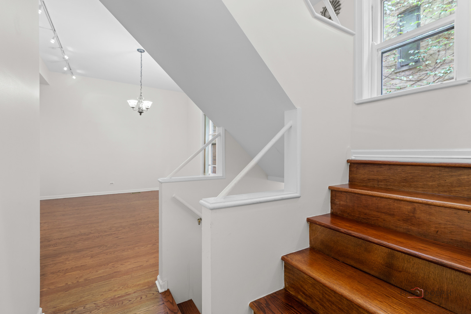 421 W Oakdale Avenue 4 Property Photo 11