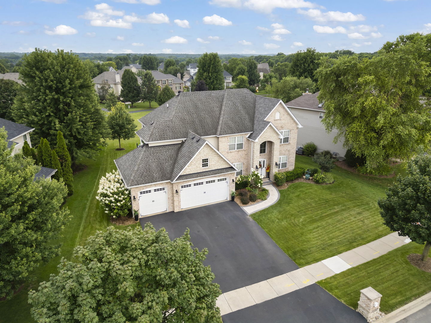 1122 Clearwater Drive Property Photo 4