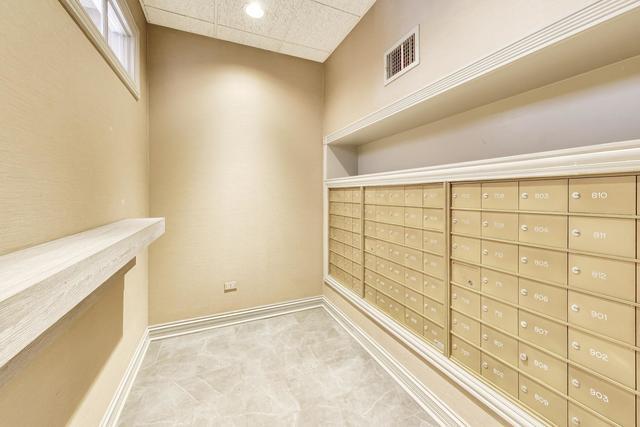 750 Pearson Street 407 Property Photo 6