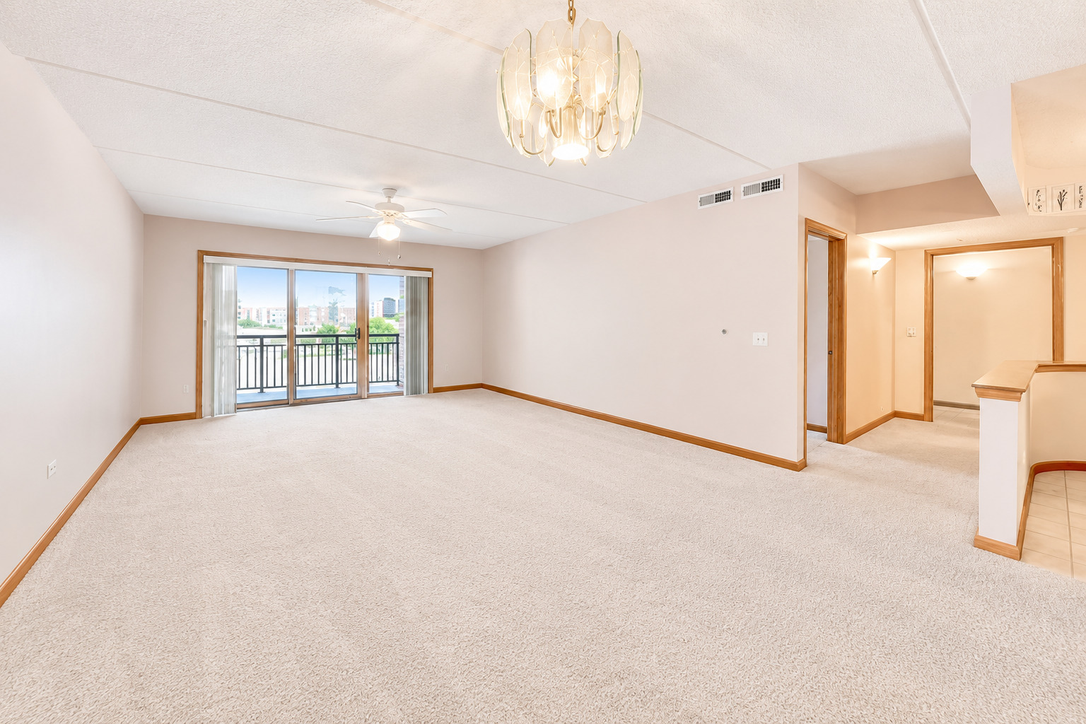 750 Pearson Street 407 Property Photo 12