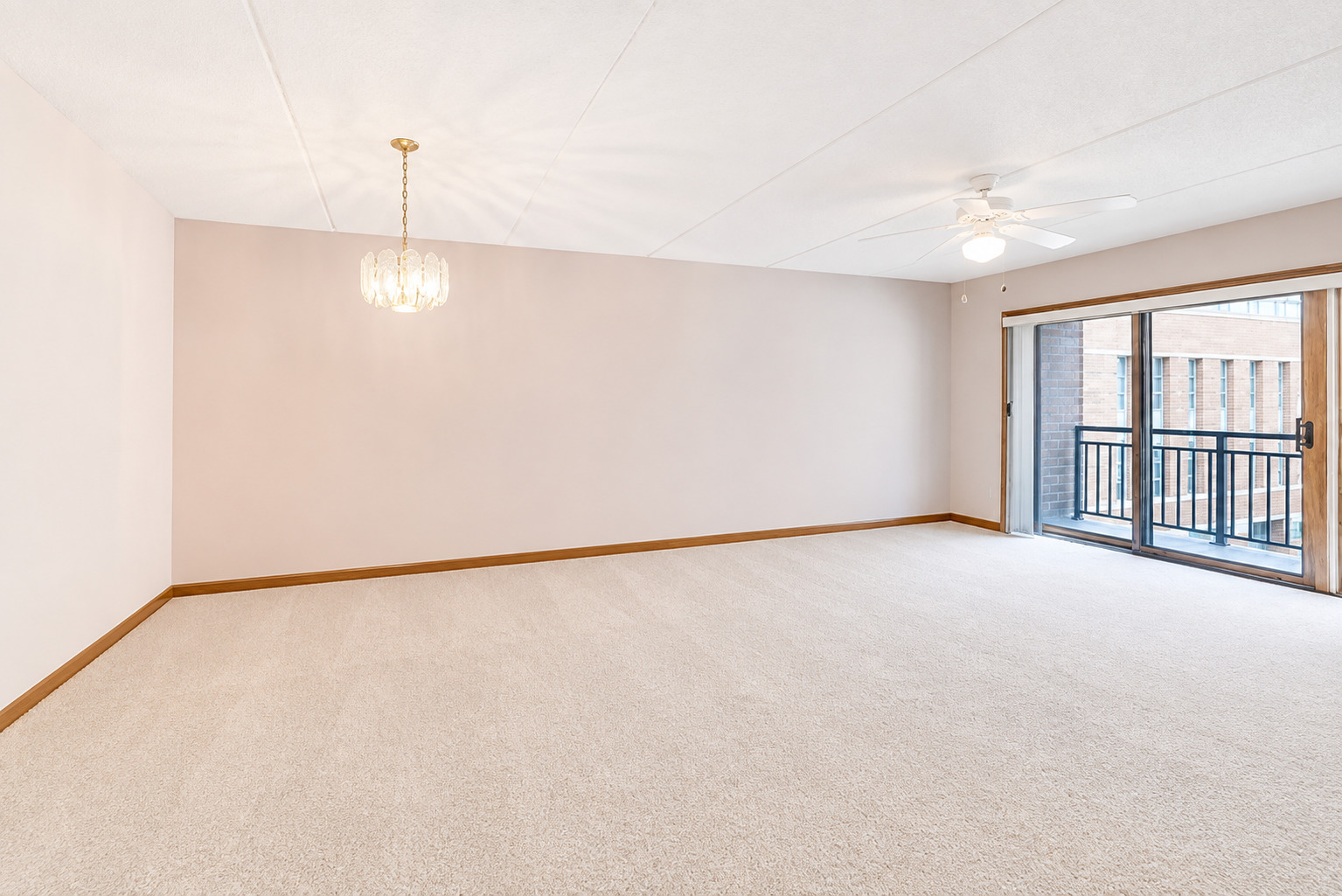 750 Pearson Street 407 Property Photo 13
