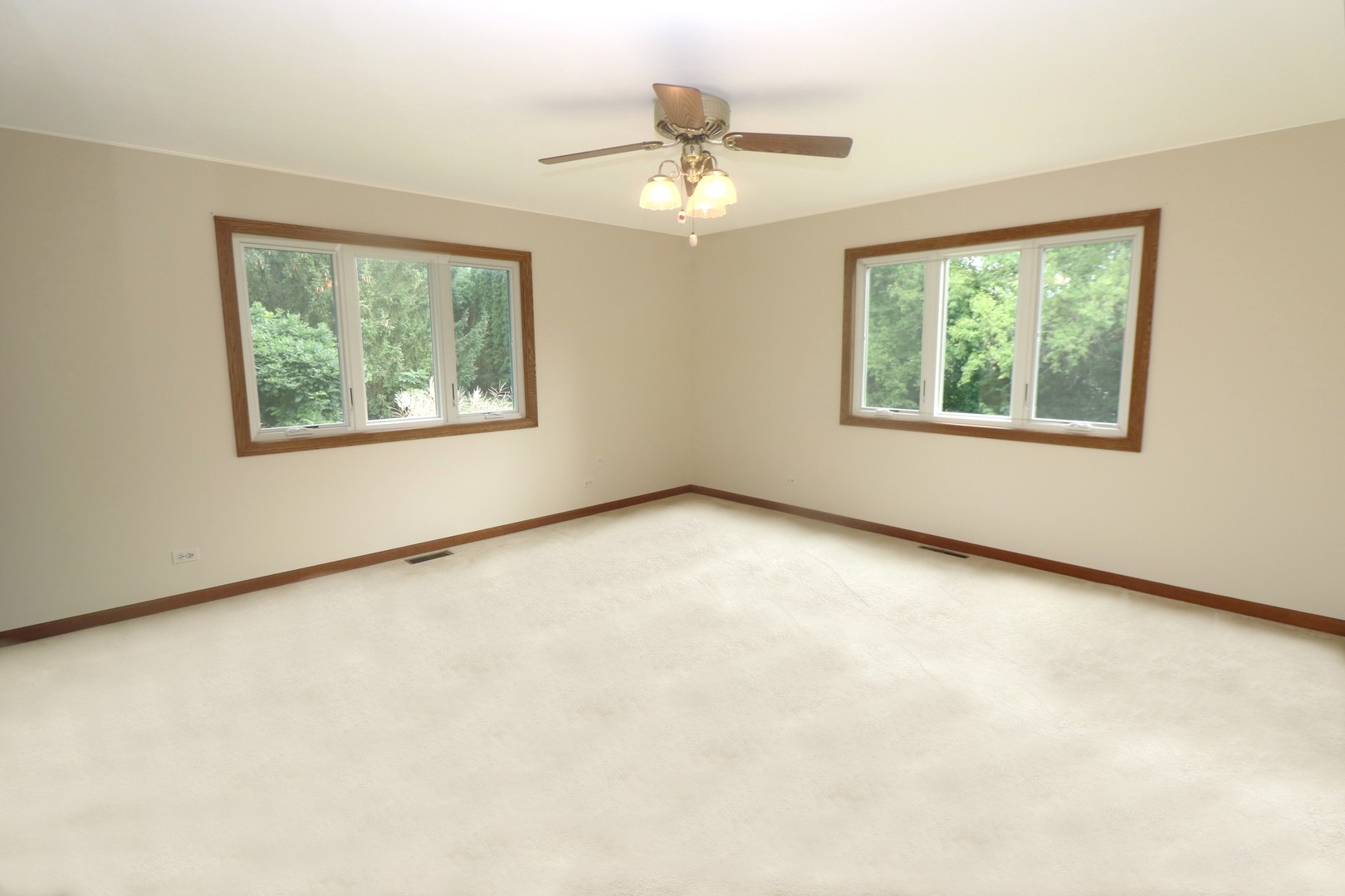 3095 Boerderij Way Property Photo 6