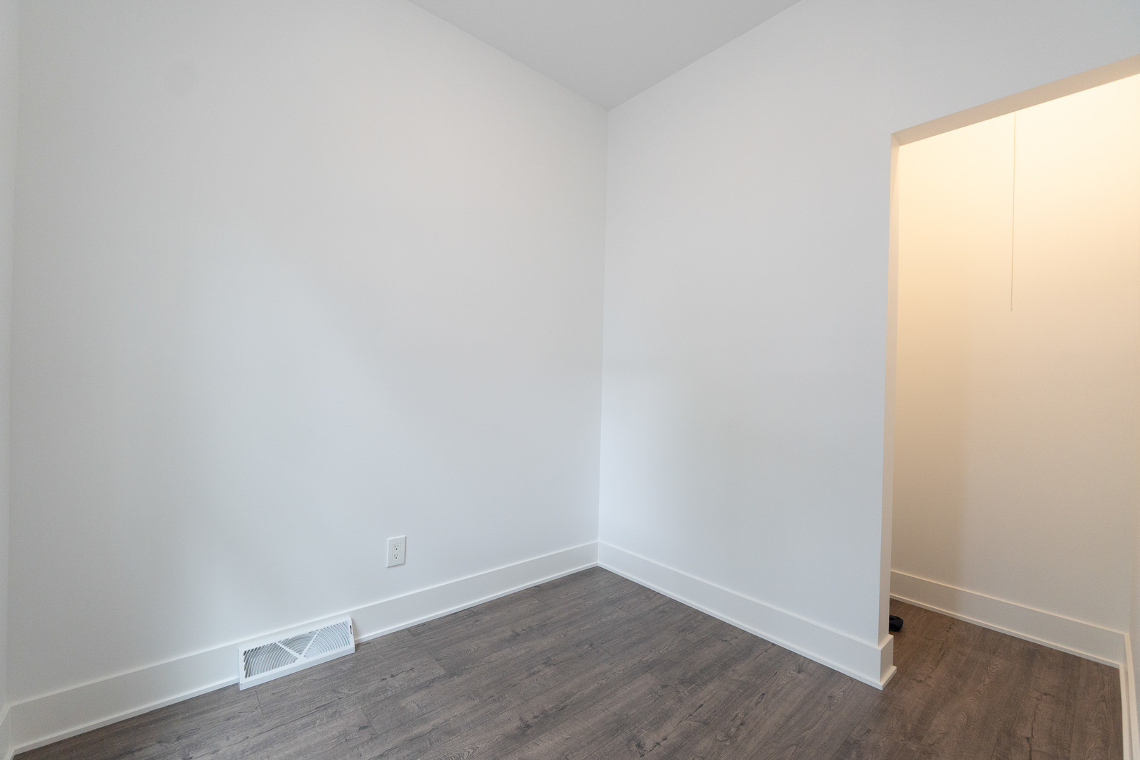 2042 W Coulter Street Property Photo 12