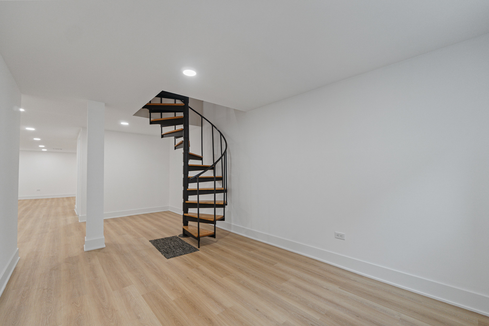2042 W Coulter Street Property Photo 13