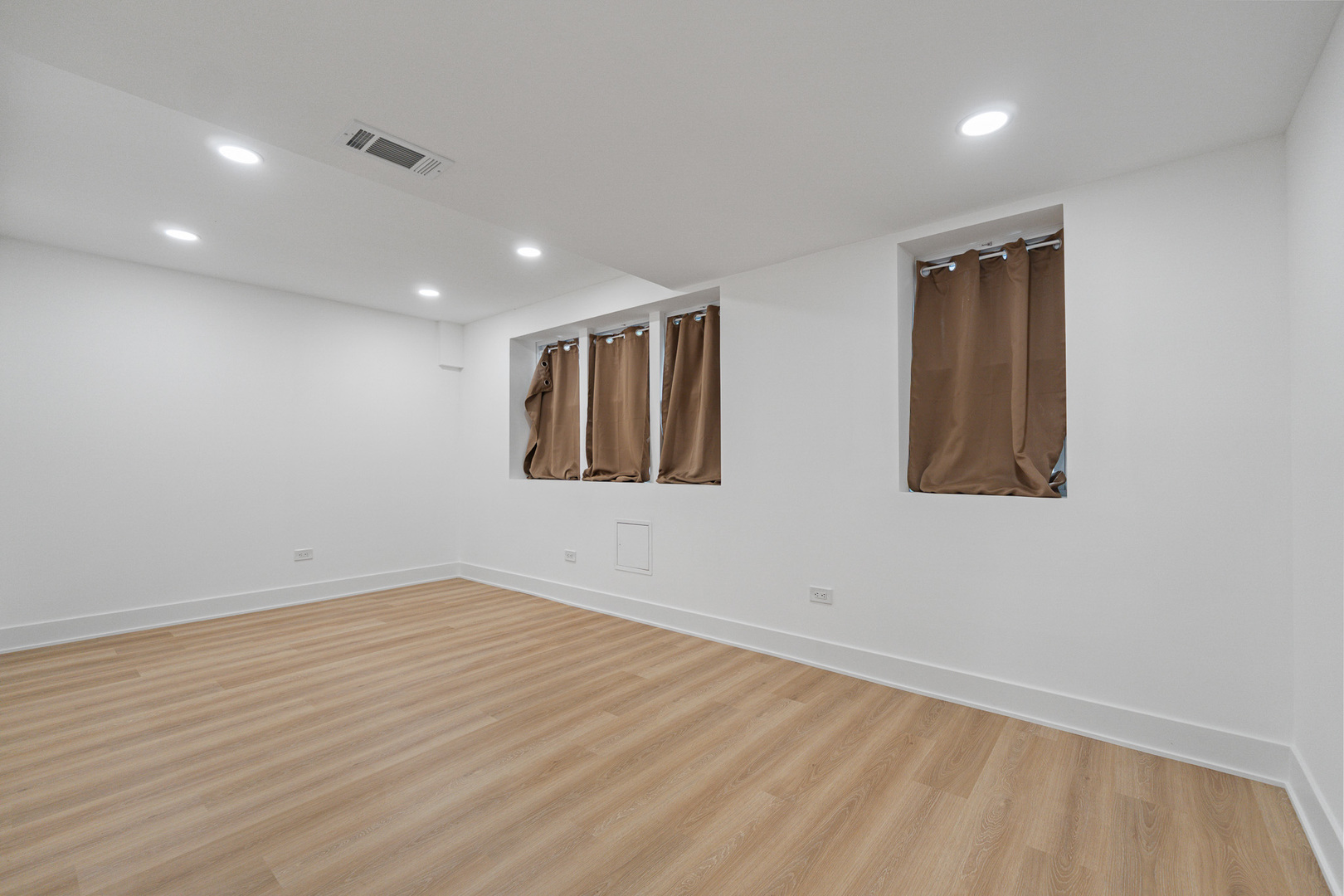 2042 W Coulter Street Property Photo 17