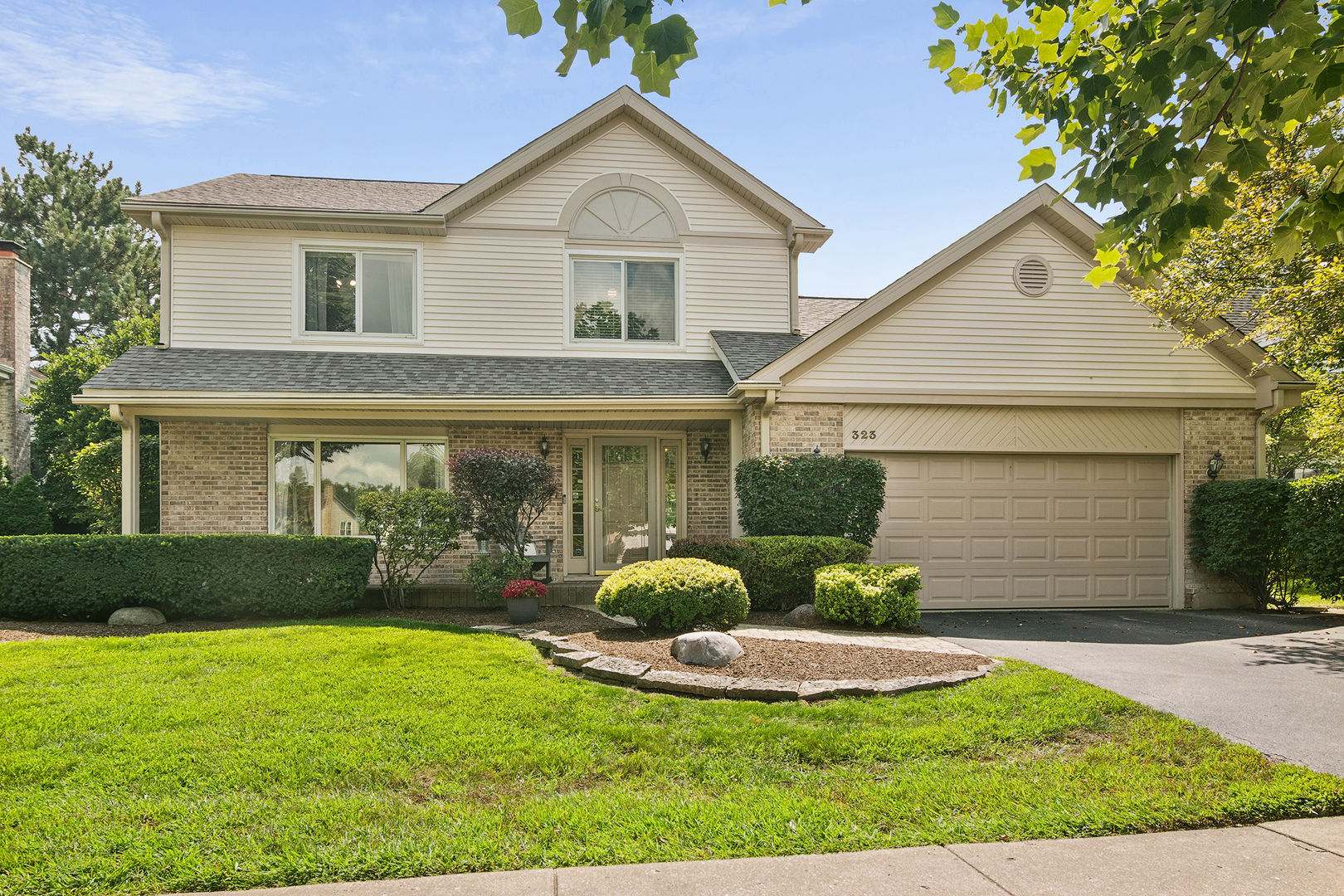 323 Camden Place Property Photo 1