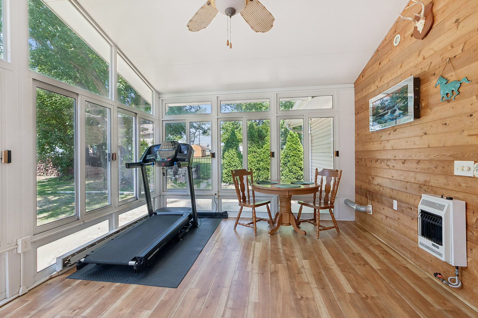 12740097 Property Photo 16