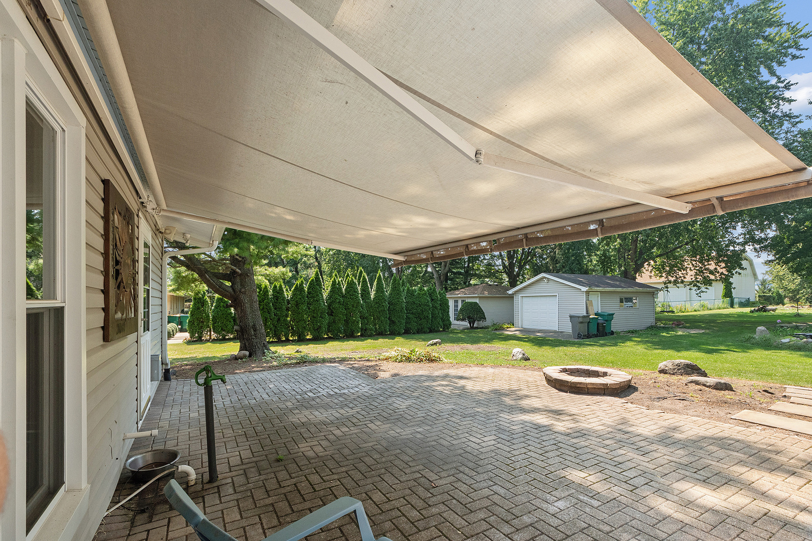 12740097 Property Photo 18