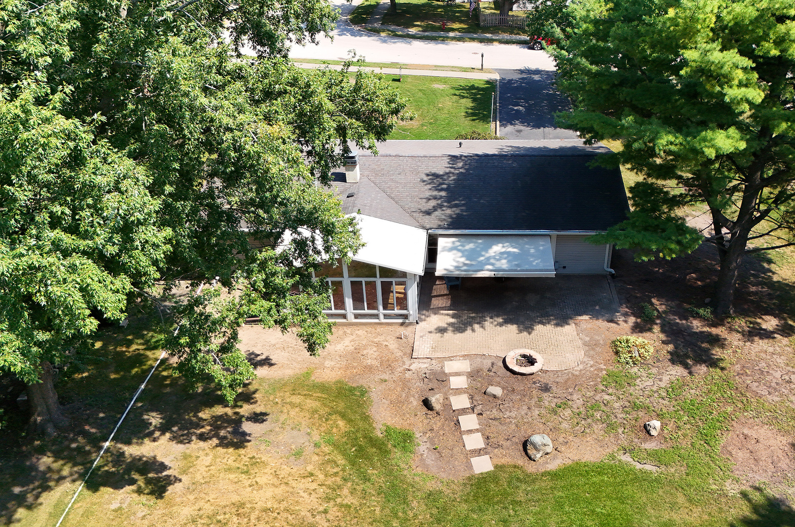 12740097 Property Photo 23
