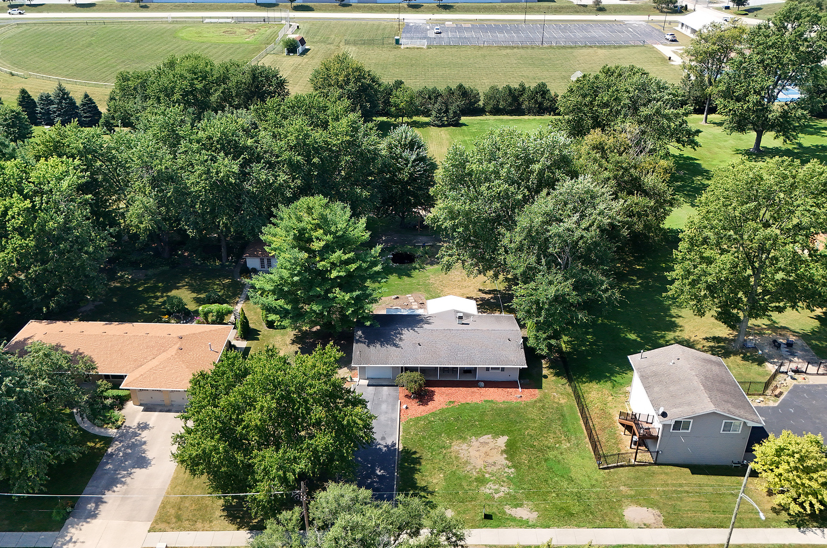 12740097 Property Photo 27