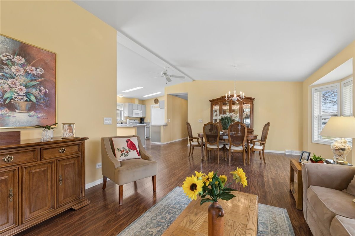 1810 Paddock Court Property Photo 9