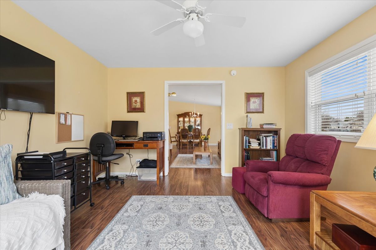 1810 Paddock Court Property Photo 12