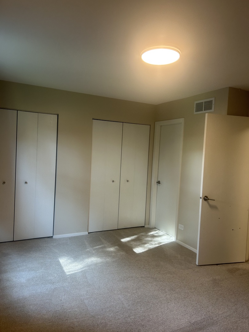 2464 Devonshire Court Property Photo 14