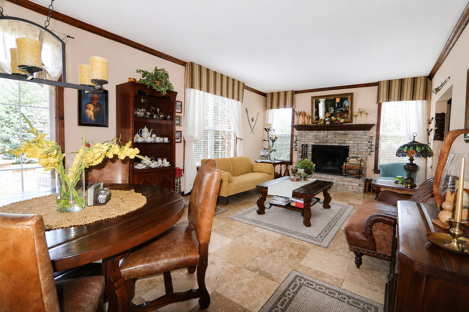 1594 Baytree Drive Property Photo 4