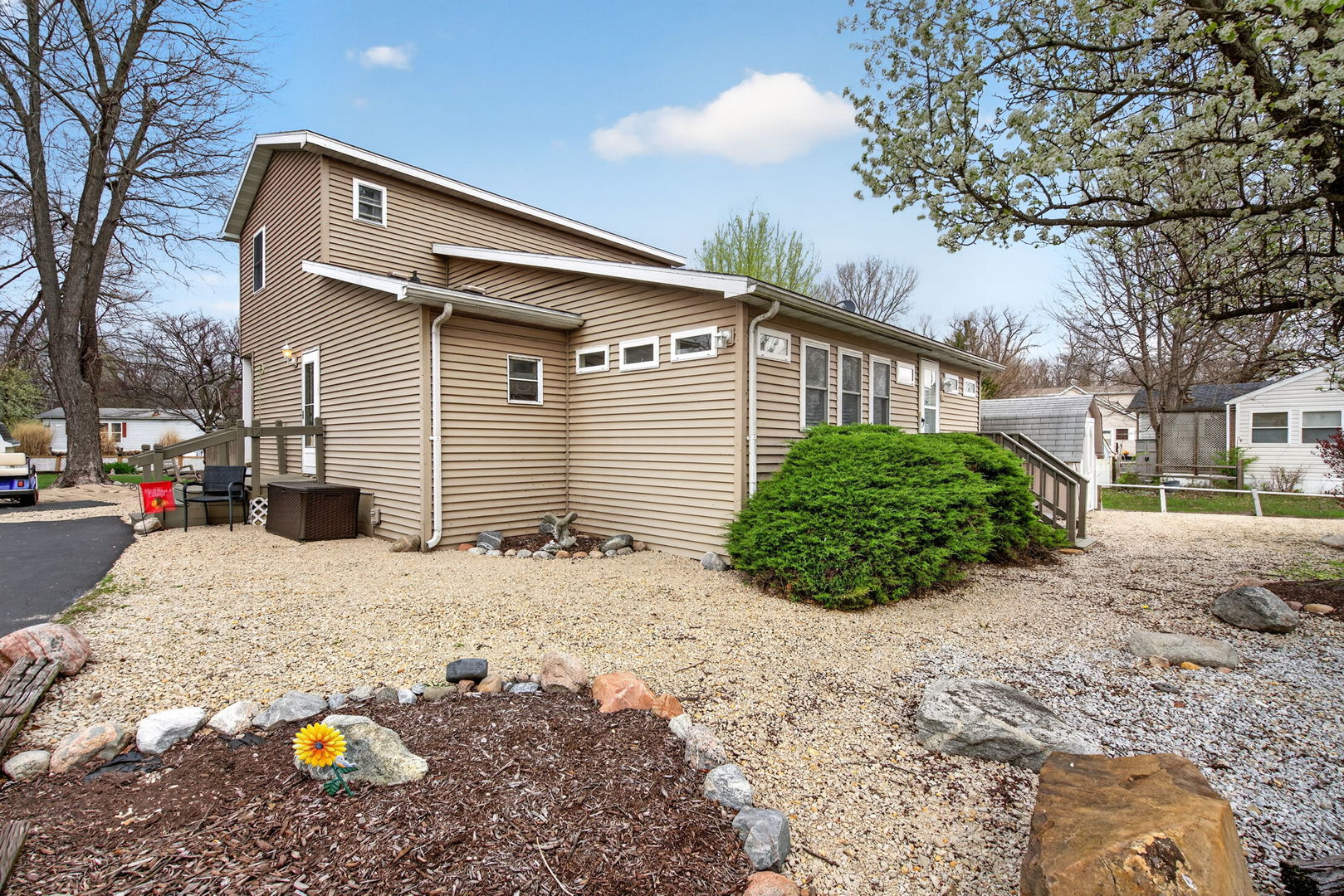 1 Largemouth Lane Property Photo 4
