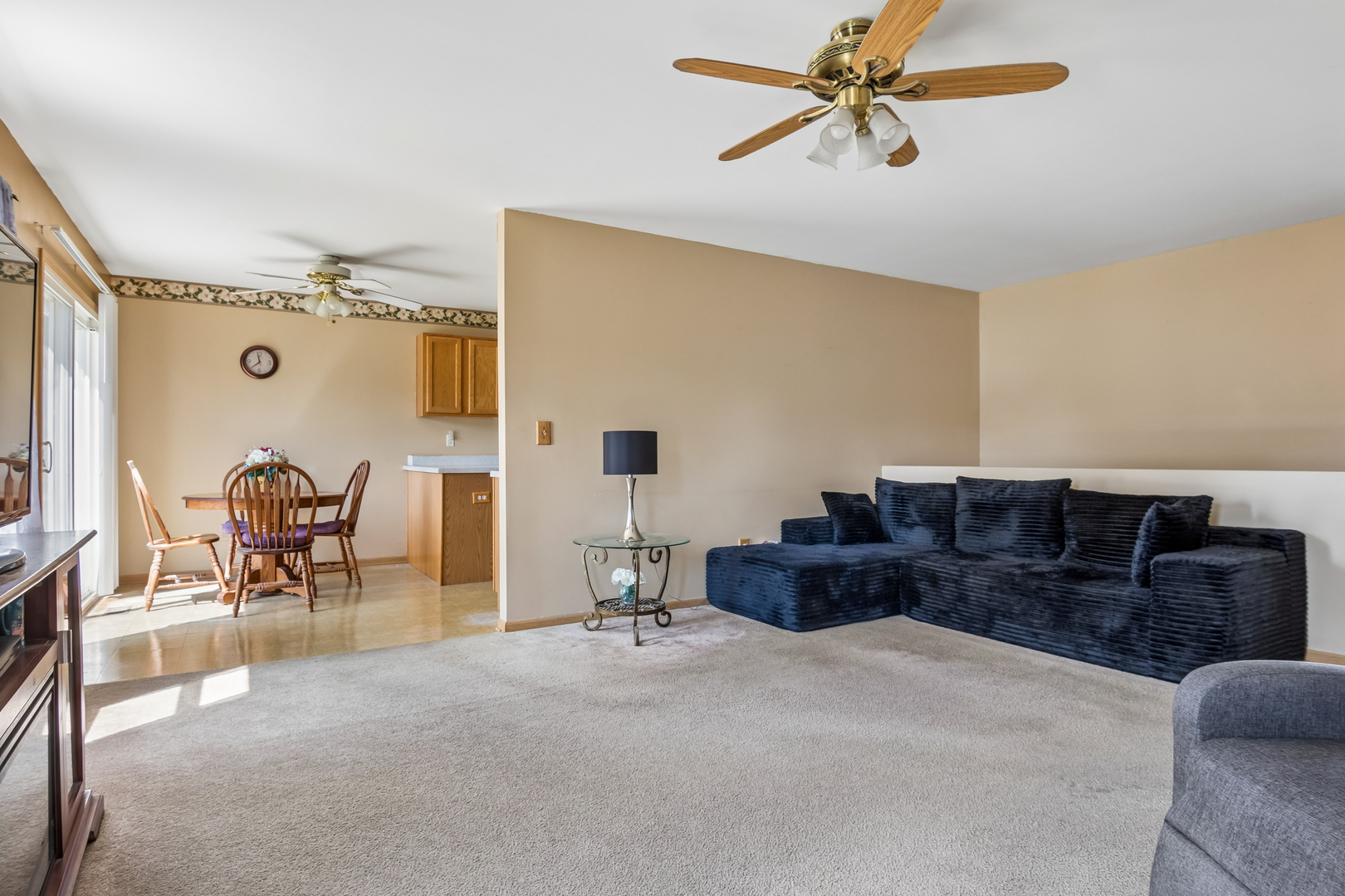 92 Prairiefield Avenue Property Photo 4