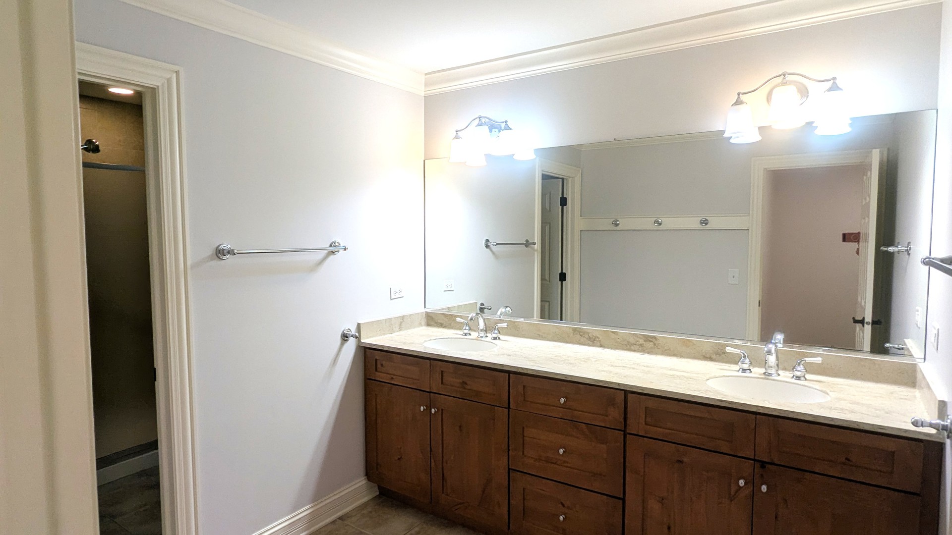 12740140 Property Photo 17