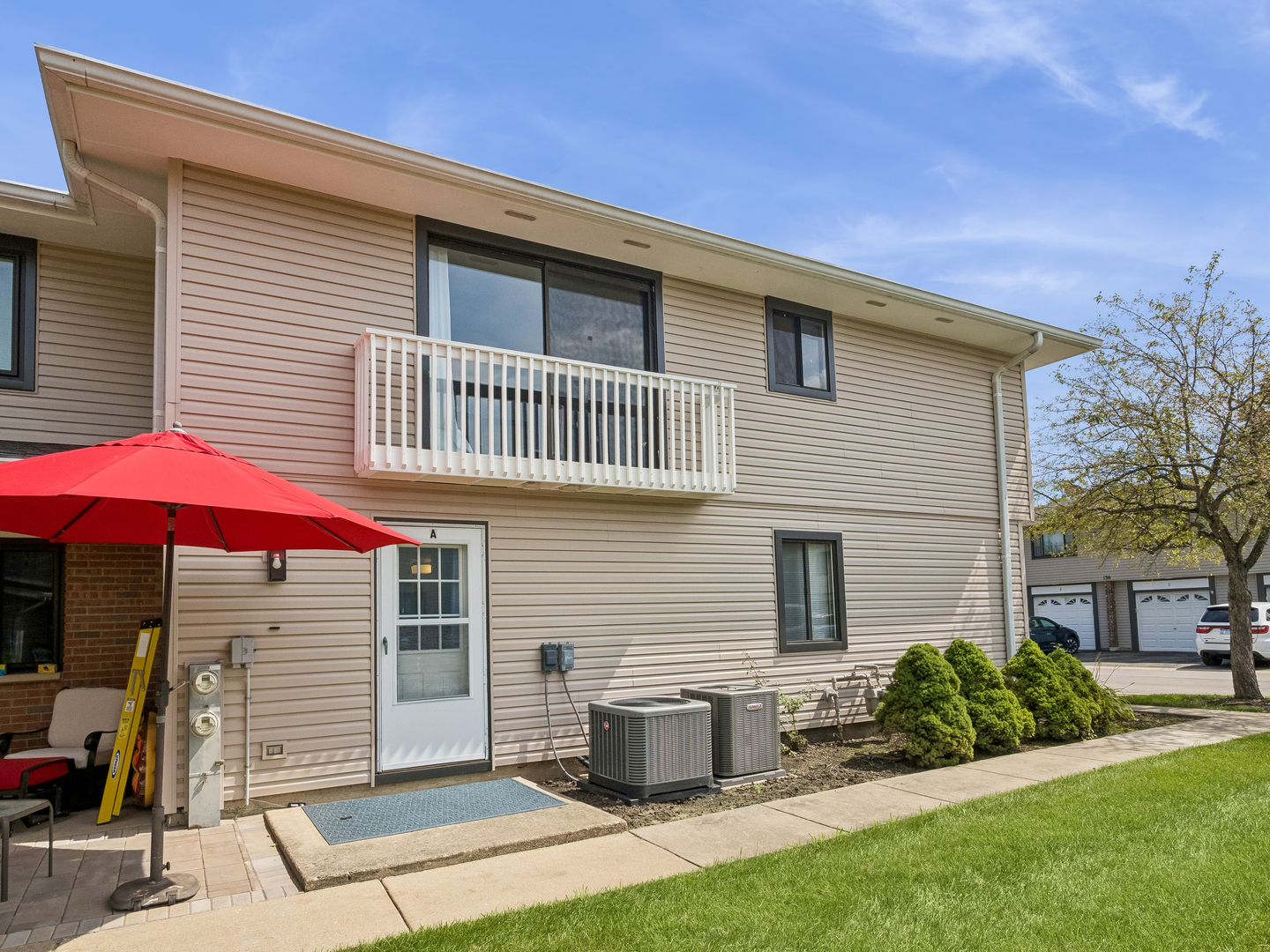 135 Fairlane Court A Property Photo 2