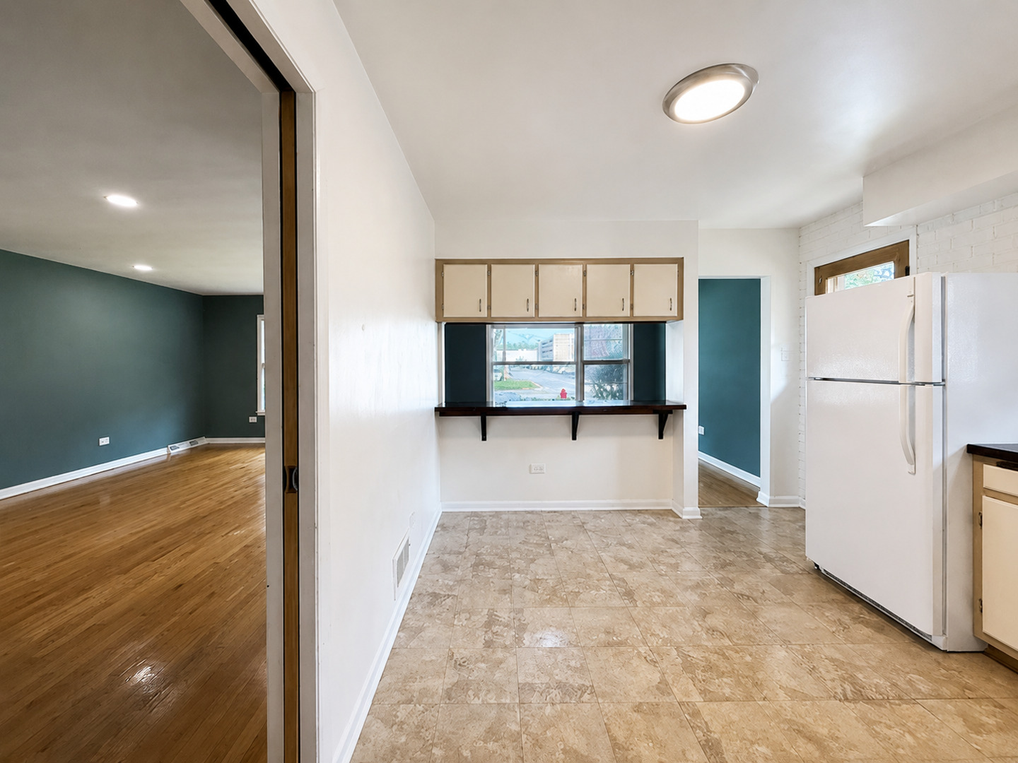 1638 Forest Road Property Photo 11