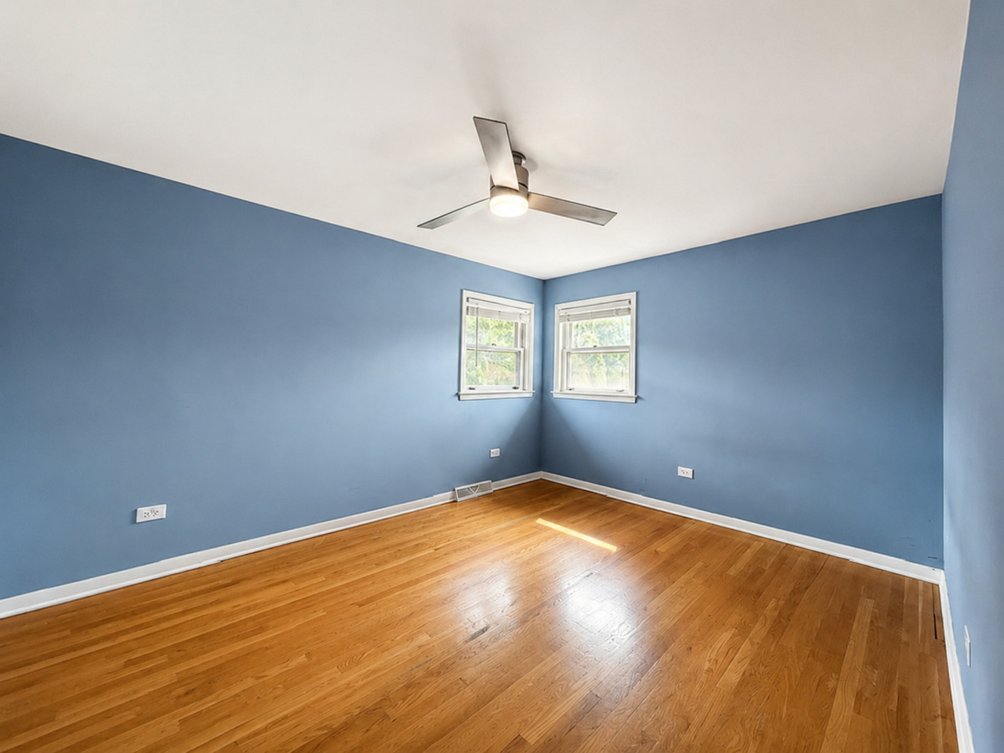 1638 Forest Road Property Photo 18