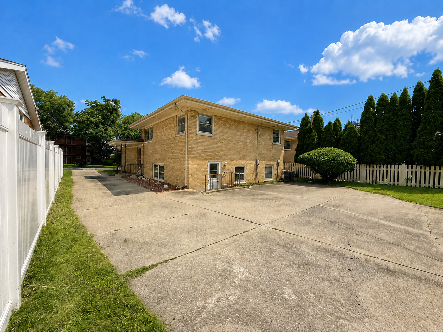 1638 Forest Road Property Photo 38
