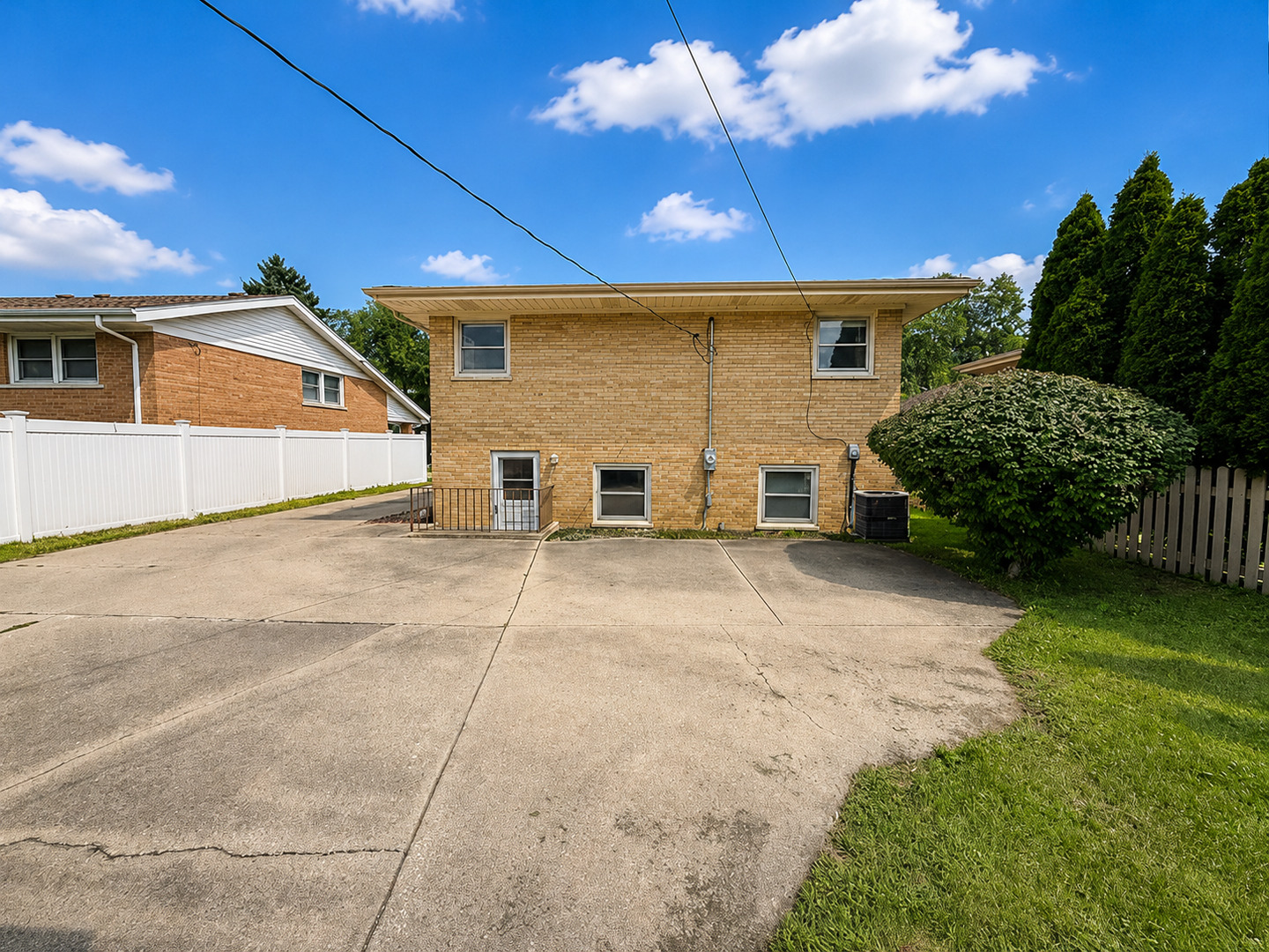 1638 Forest Road Property Photo 41
