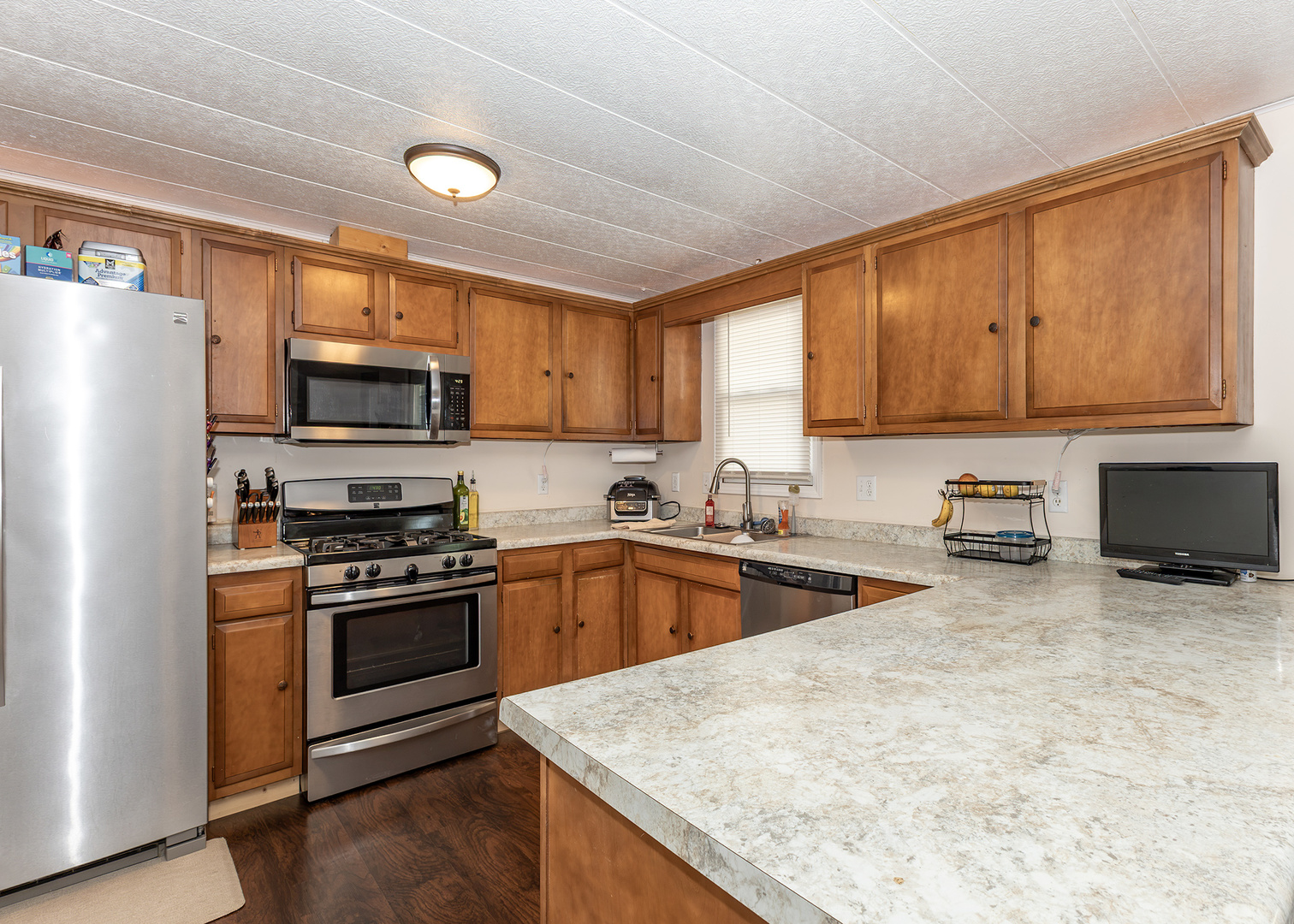 1412 Hiawatha Lane Property Photo 7