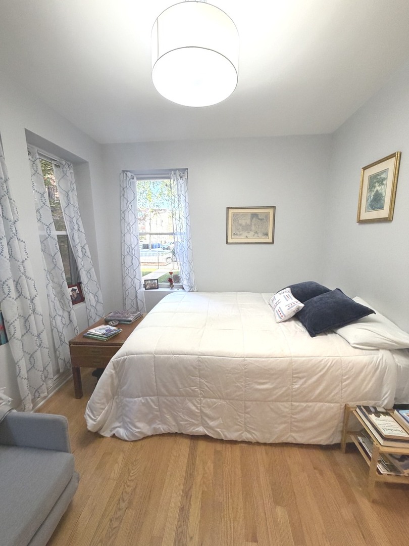 1443 W Victoria Street 1r Property Photo 13