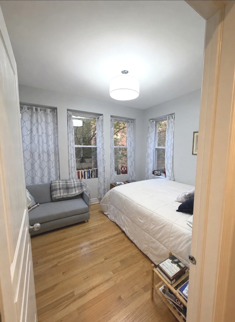 1443 W Victoria Street 1r Property Photo 14