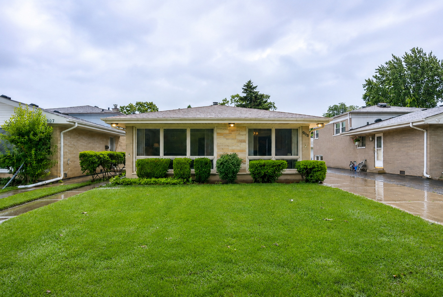905 Long Road Property Photo 1