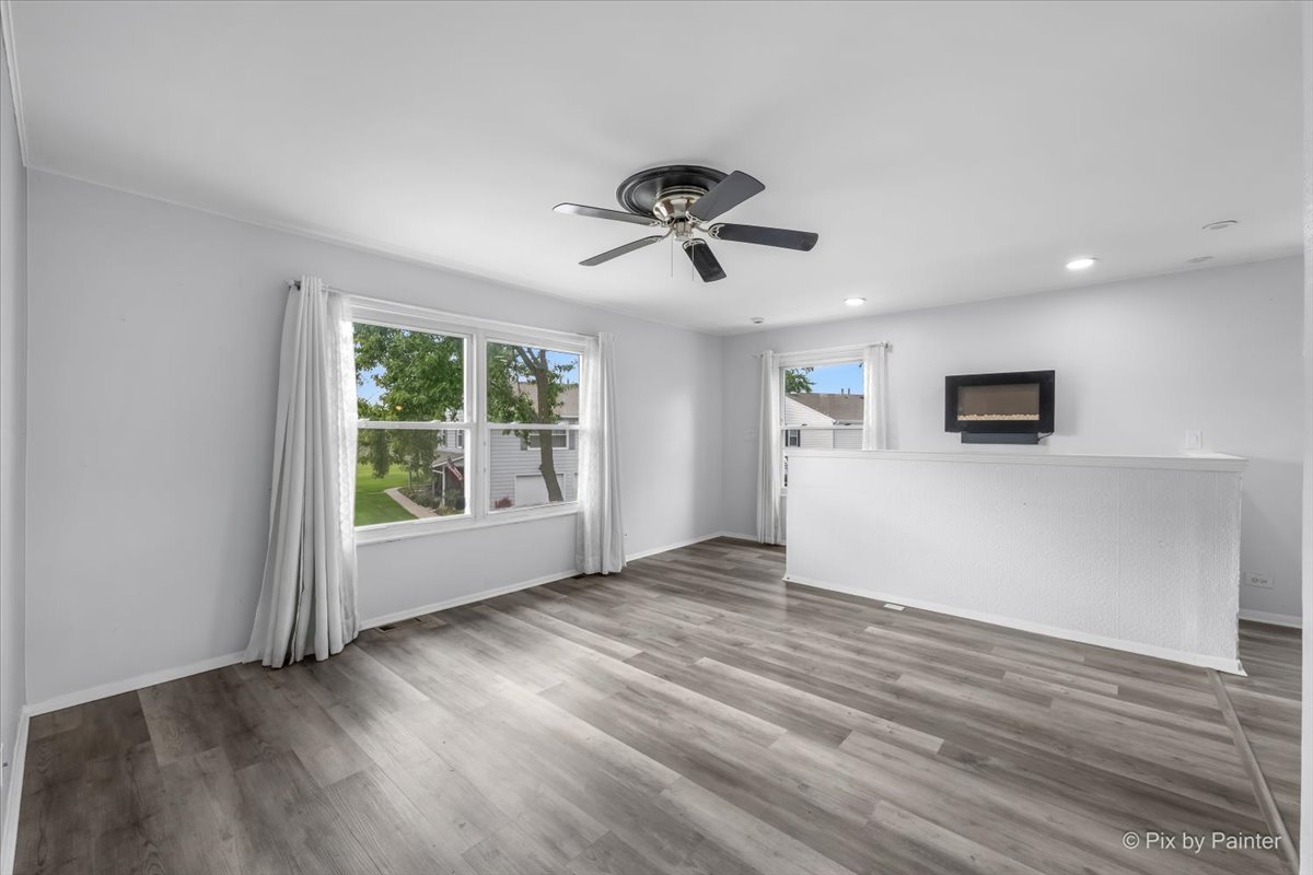 764 Gloucester Drive 764 Property Photo 4