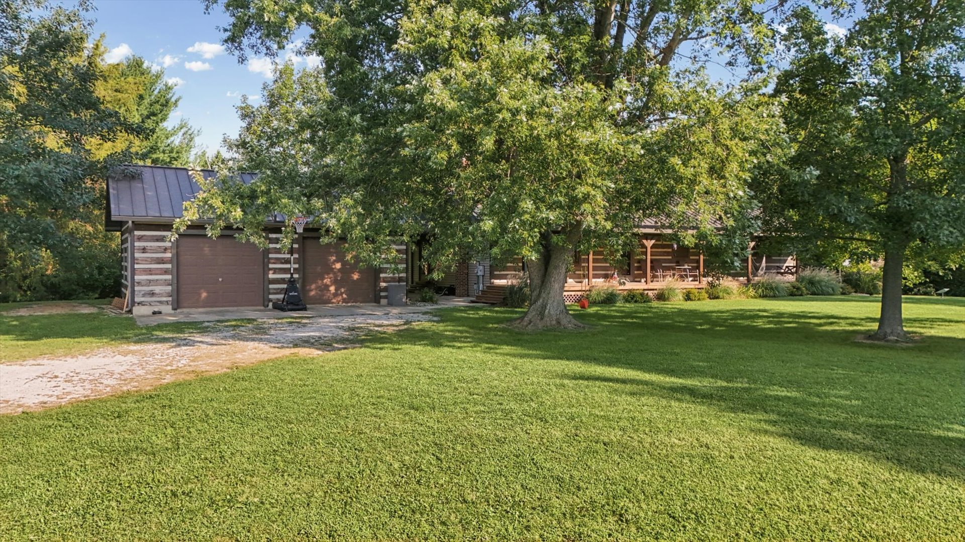 27440 E County Road 1700 N Property Photo 3