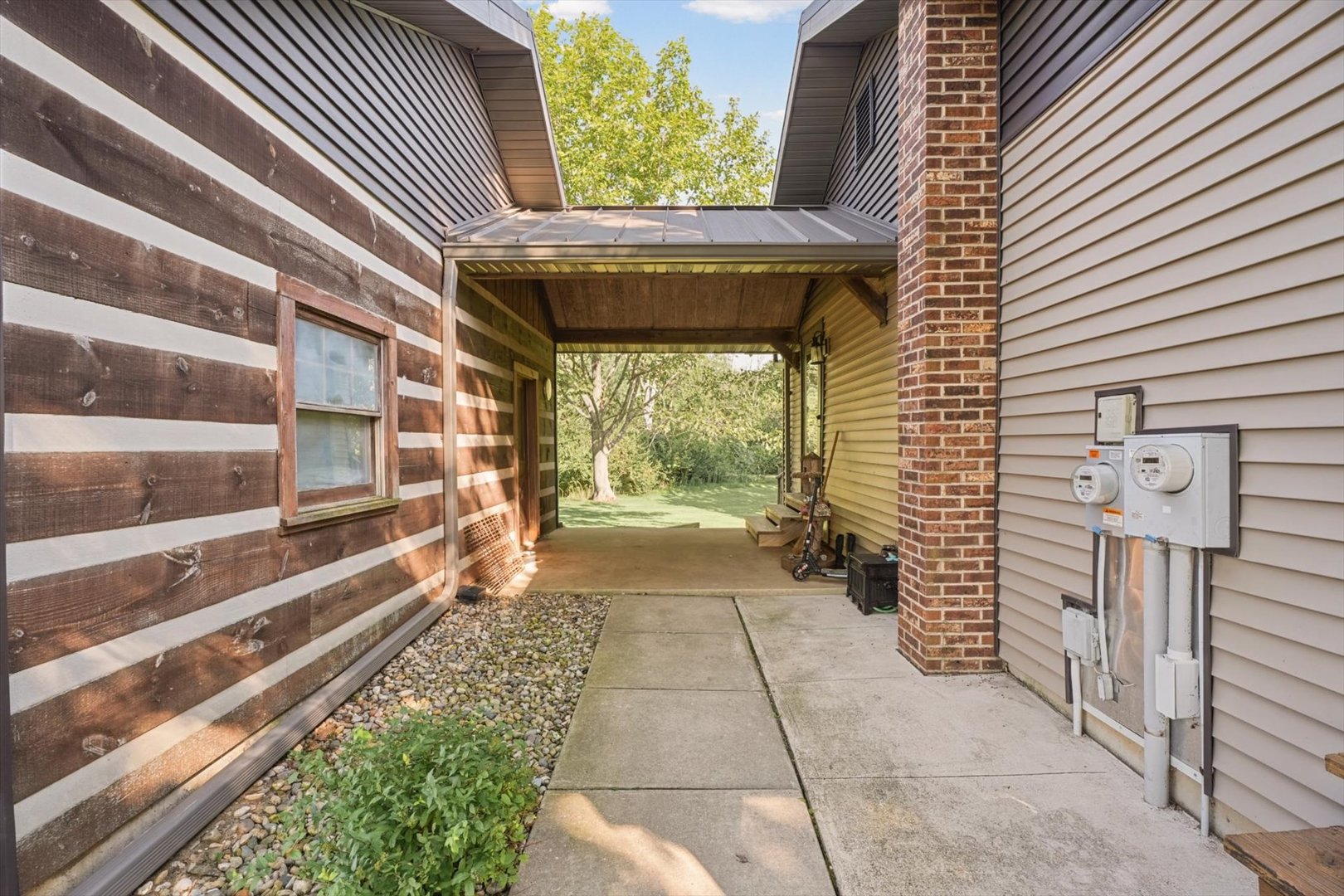 27440 E County Road 1700 N Property Photo 60