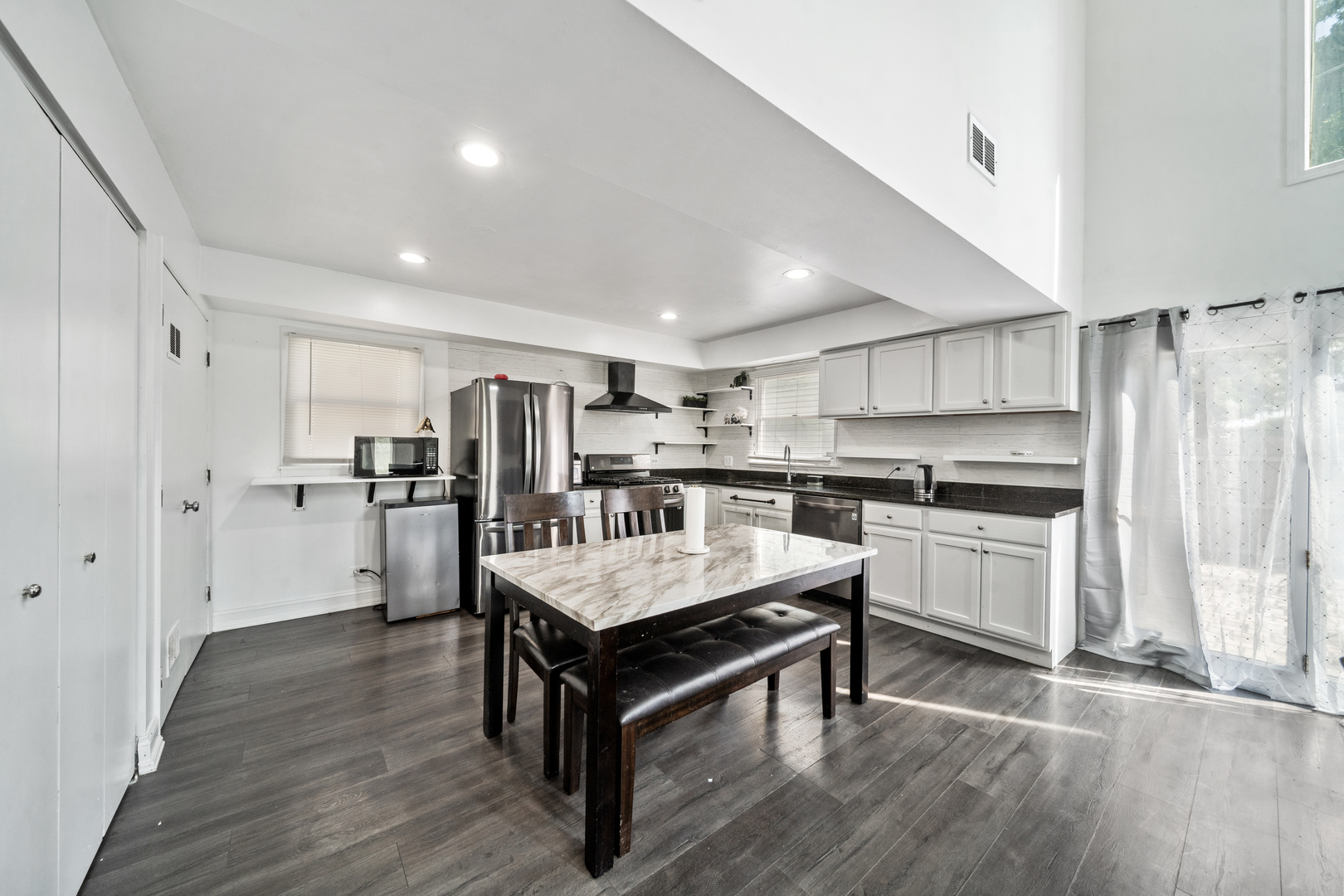 3805 Rywick Court Property Photo 8