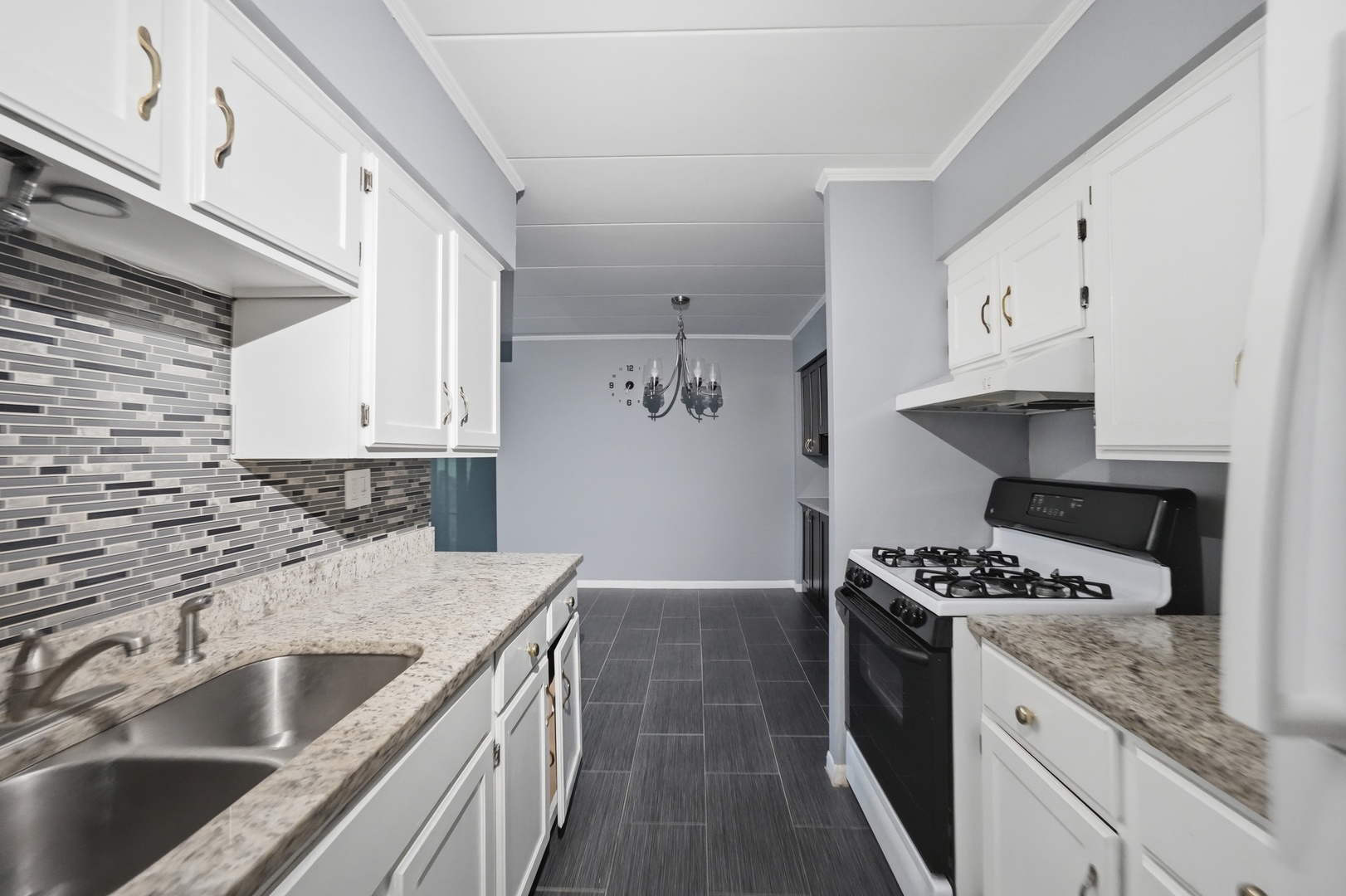 300 S Roselle Road 522 Property Photo 18