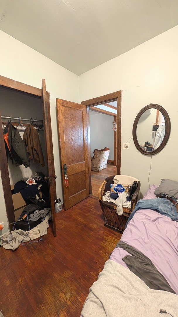 1518 N Hamlin Avenue Property Photo 7