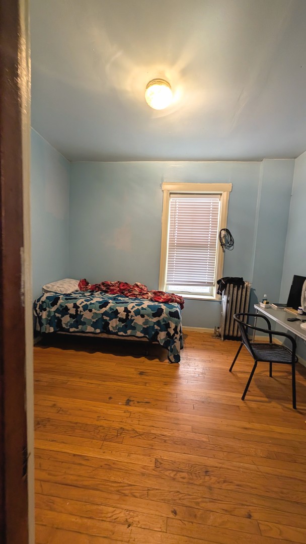 1518 N Hamlin Avenue Property Photo 8